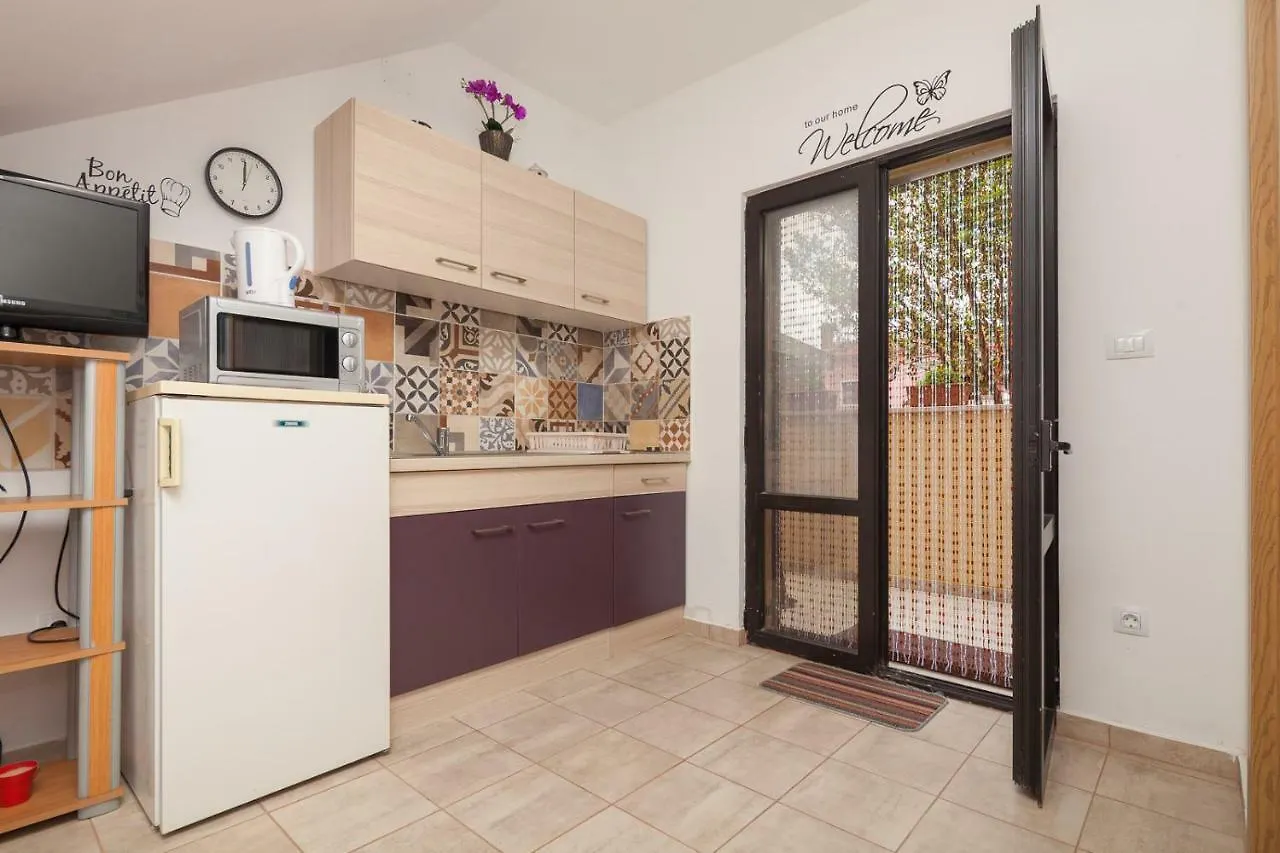 Miramare Apartment Pomer Croatia